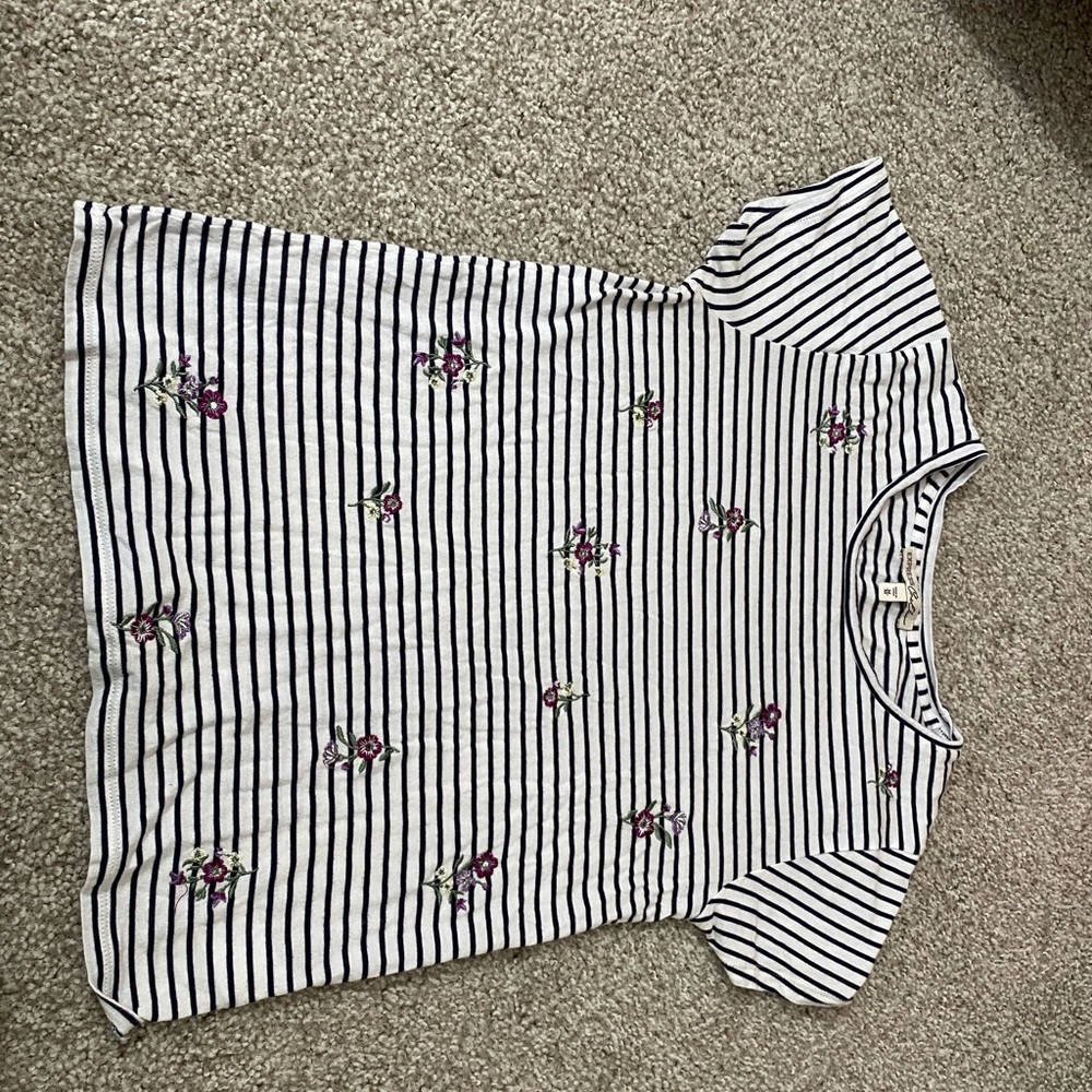 Express short sleeve tee